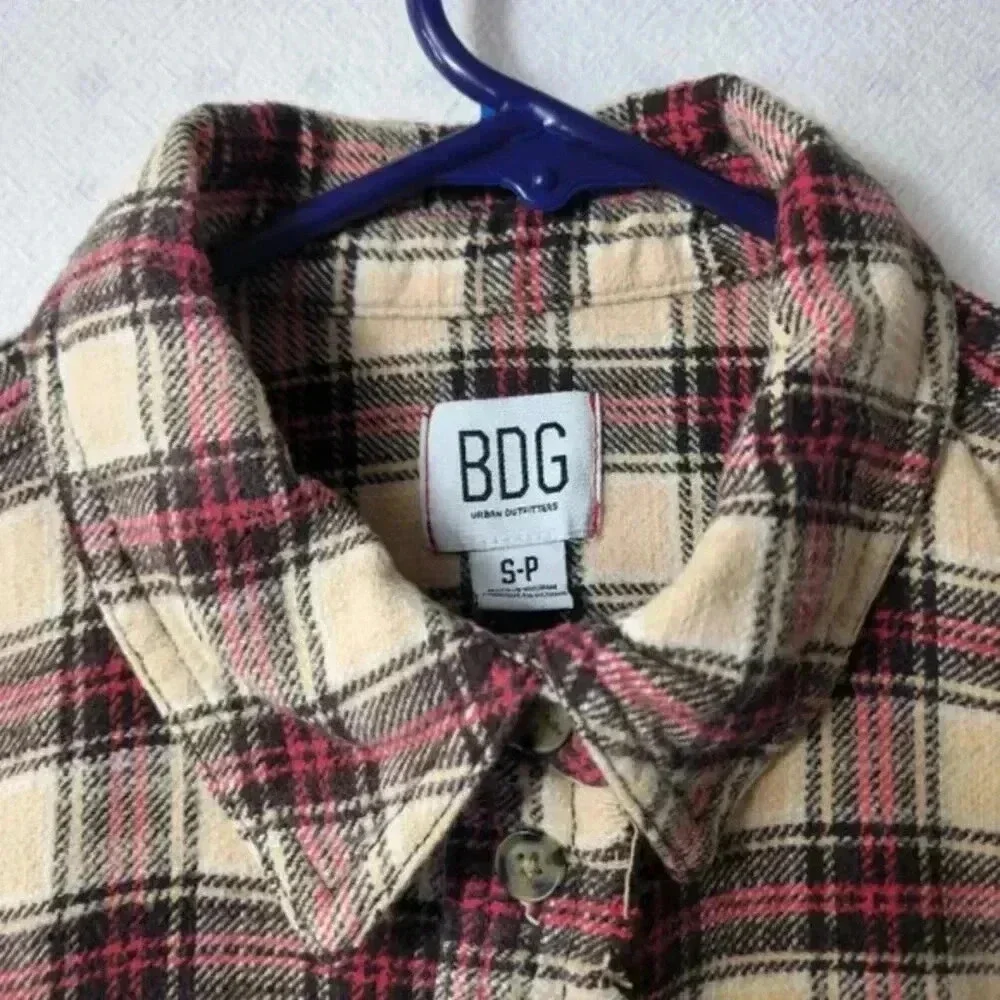 BDG Robbie Spliced Flannel Shirt‎ from Urban Outfitters! - Picture 8 of 15